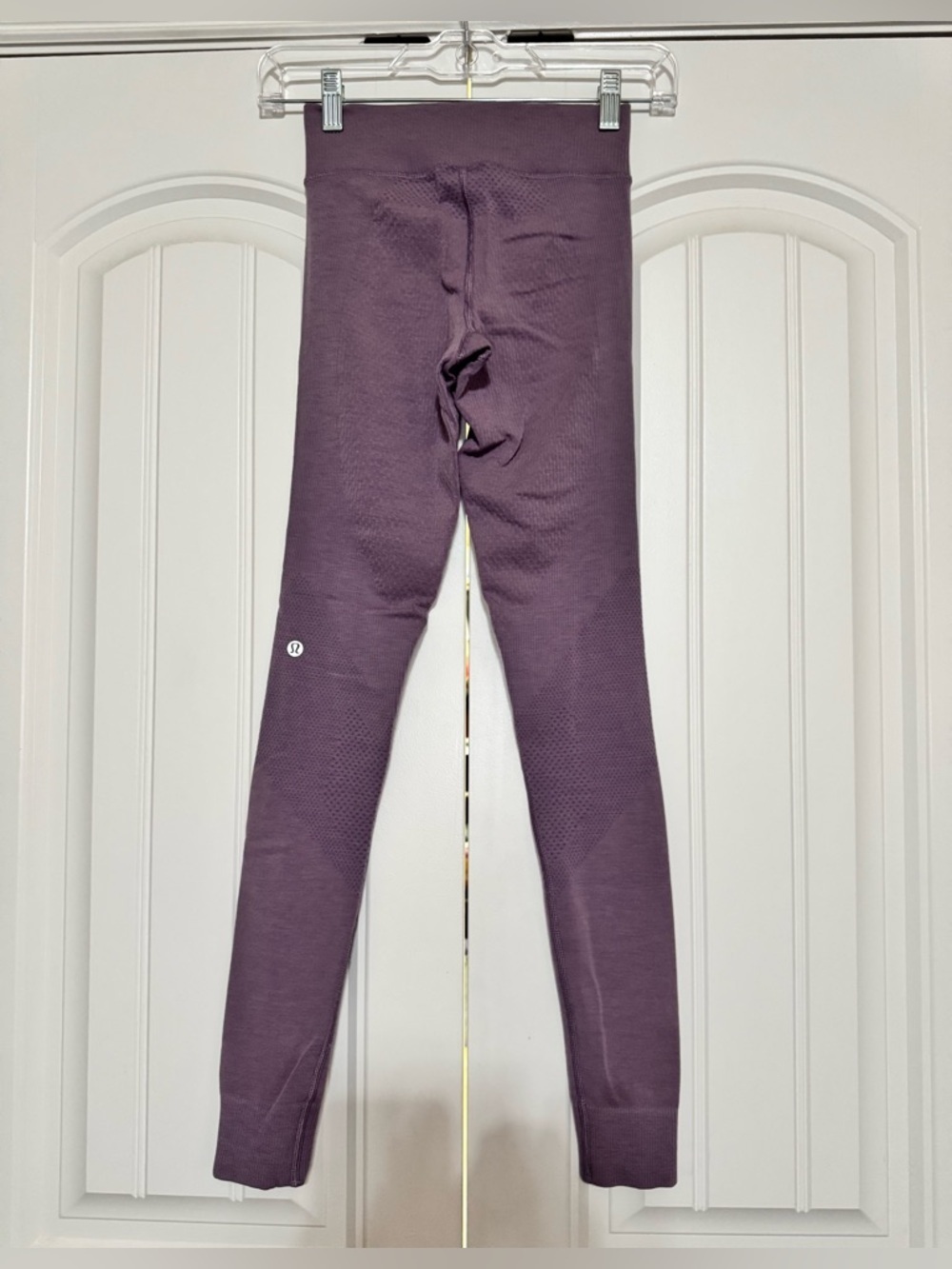 Lululemon Keep the Heat Thermal High-Rise Tight 28" in Purple Ash Size 4 - Picture 5 of 13